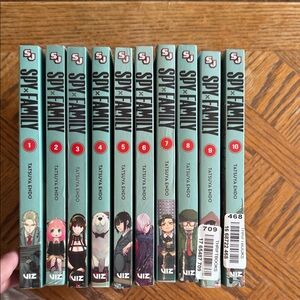 Spy x Family Manga Set by - Green Covers